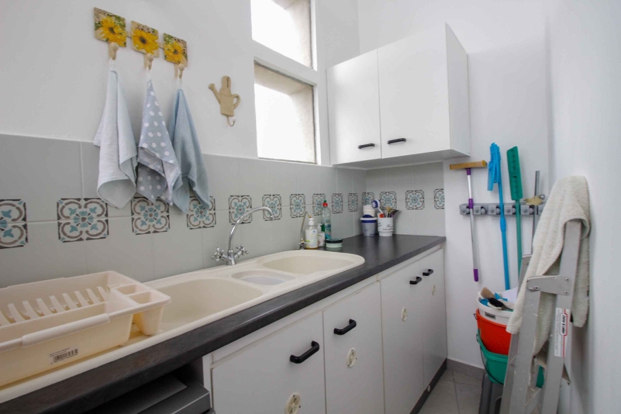 3 Bedroom Property for Sale in Wavecrest Eastern Cape